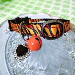 ワイルド猫ちゃん用 首輪 ねこ 成猫用 M ハンドメイド セーフティバックル トラ タイガー