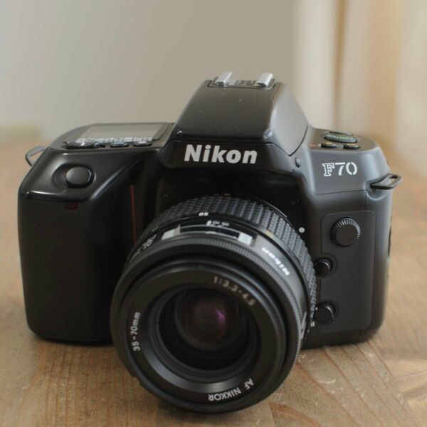 Nikon F70D Ai AF NIKKOR 35-70mm F3.3-4.5