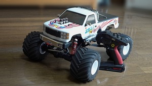  Kyosho 1/8 scale radio-controller 25 engine Monster Truck USA-1 lady set (KT-231P+ transmitter attaching ) as good as new 