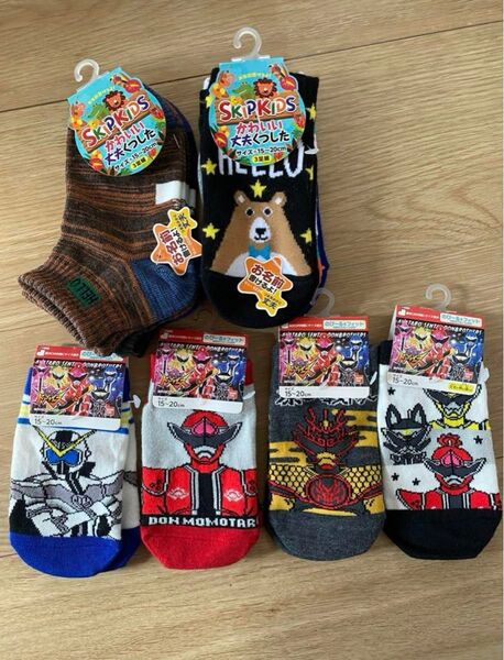 【新品】男の子 キャラクター 靴下 セット売り(15〜20cm)