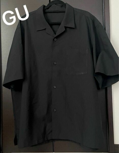 GU 試着のみ　半袖 シャツ ブラック 半袖シャツ ジーユー 黒 黒シャツ 3L