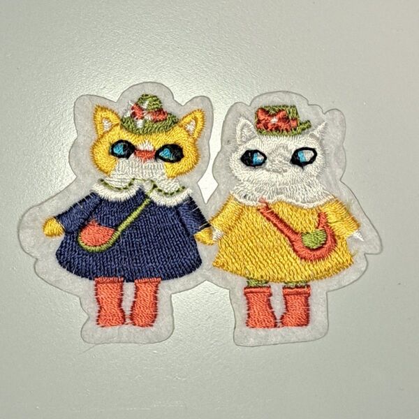 アイロン刺繍ワッペン アイロンワッペン 猫 2匹