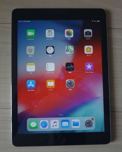 【送料無料】　iPad Air Wi-Fiモデル 64GB MD787J/A 超美品