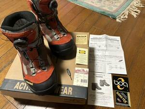 モンベル　登山靴　24㎝ テナヤブーツ BOAシステム　GORE TEX ワンタッチ　工具　取説一式　富士山　美品　