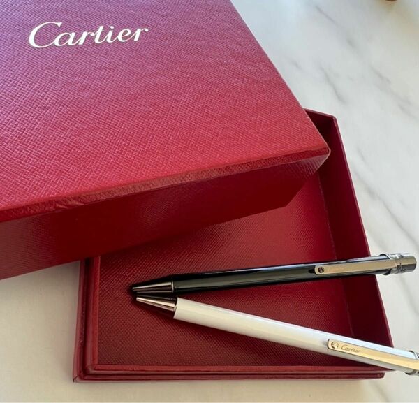 新品未使用　並行輸入品　Cartierボールペン　全色対応
