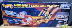 ホットウィール　Hot wheels Mongoose & Snake Drag Race Set Mongoose の Tom McEwenのサイン入り