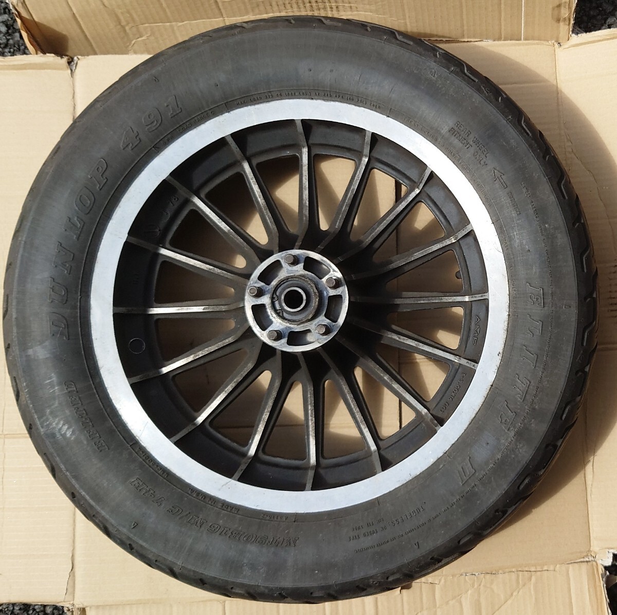 ハーレー純正 16インチホイール AMF 3.00-16 16本キャスト ハーレー純正 16インチホイール AMF 3.00-16 16本キャスト