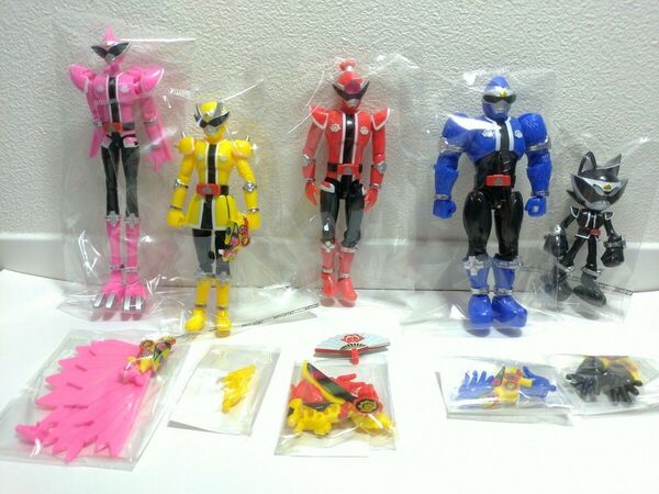 送料無料 美品 勇動 暴太郎戦隊ドンブラザーズ ドンモモタロウ オニシスター サルブラザー キジブラザー イヌブラザー 武器セット