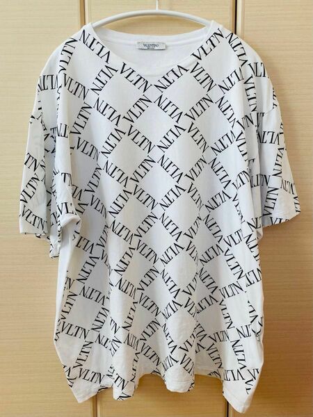 VALENTINO ヴァレンティノ Tシャツ Ssize