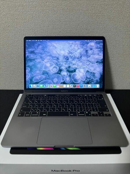 MacBookPro 13インチ M1 メモリ16GB/1TBシルバー