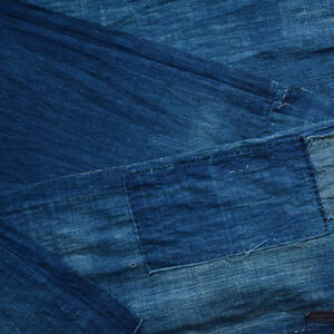襤褸 古布 藍染 木綿 つぎはぎ リメイク素材 大正 昭和 紋入り ジャパンヴィンテージ ファブリック テキスタイル 2 Boro Japanese Fabric