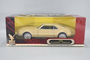 未使用? yatming ヤトミン 1/18 ROAD SIGNATURE ロード シグネチャー 1966 Oldsmobile Toronado オールズモビル トロネード 箱付 Hb-584T