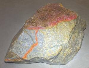 インドネシア　ジャワ島　バンドン産天然オレンジバンブルビージャスパー原石312g激レア石^ ^