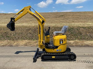 ★埼玉発★ Komatsu KOMATSU PC10MR-2 中古 Mini Excavator 2007 1tクラス 倍速included 可変脚仕様 879hours 即戦力 動画有!!