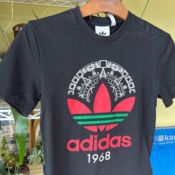 adidas トレフォイル プリントTシャツ 黒 XS