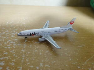 1/500　ヘルパ　JAL　日本航空　737-400