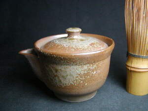  первый суп Bizen . искусный мастер лес бамбук гора . бутылка . чайная посуда металлический чайник фиолетовый песок . чашка Tang предмет 