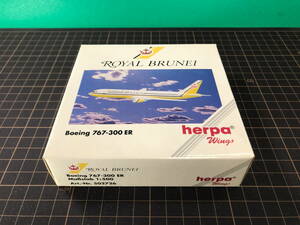 herpa ヘルパ【RBA ロイヤルブルネイ航空】ボーイング767-300ER 中古美品