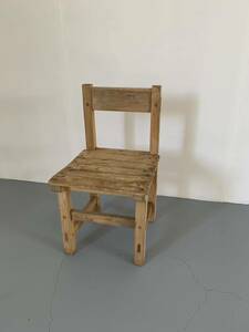 しっかりした造りの木製イス椅子スツール 無垢材古道具アンティークビンテージ店舗什器インテリアディスプレイ古家具昭和レトロチェア花台