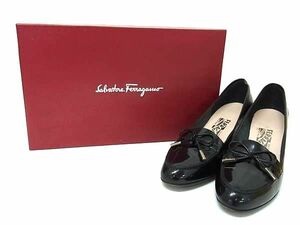 ■美品■ Salvatore Ferragamo フェラガモ パテントレザー ヒール パンプス サイズ6 1/2 (約24cm) 靴 シューズ ブラック系 DE6557