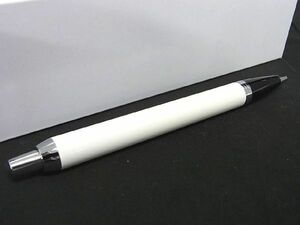 ■新品同様■ PARKER パーカー IM ノック式 ボールペン 筆記用具 文房具 ステーショナリー ホワイト系×ブラック系 DD3561