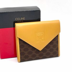 1 jpy ultimate beautiful goods CELINE Celine Macadam blazon Logo Brown 2. folding purse Trio mf