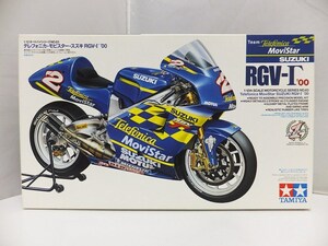 未組立品 TAMIYA タミヤ プラモデル 1/12オートバイシリーズNO.83 テレフォニカ・モビスター・スズキ RGV-Γ ’00 / 14083 バイク