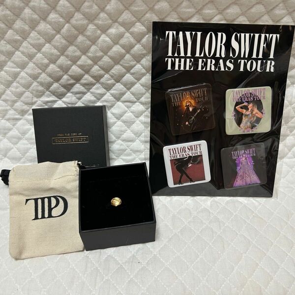 Taylor Swift TTPD Ring and Pins 指輪とピンバッジ