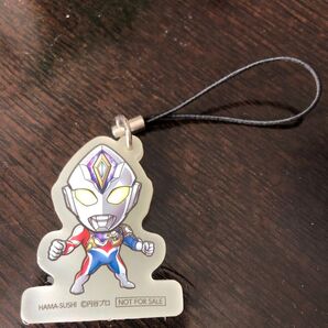 ウルトラマン デッカー ストラップ 非売品 円谷プロ 2頭身 ウルトラマン 蛍光 夜光