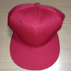 本日クーポン期限末 無地スナップバックキャップ 赤 フリーサイズ レッド 未使用品