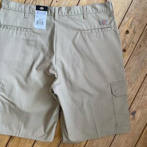 新品 ディッキーズ Dickies ショートパンツ ハーフパンツ カーゴ メンズ 38/11サイズ ベージュ アメカジ ショーツ タグ付き未使用品 P1462