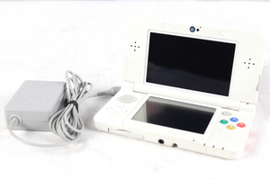 【ト福】任天堂 New3DS ホワイト きせかえプレート・ソフト付き とびだせどうぶつの森 ゲームハード ゲーム機本体 LBZ01LLL44