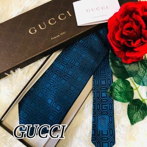 GUCCI グッチ メンズ 男性 紳士 ネクタイ ブランドネクタイ 総柄 Gロゴ ブルー 青 ビジネス カッコいい 結婚式 二次会 美品 剣先 9.5cm