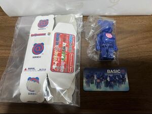 meti com toy Bearbrick series 1 Basic @ figure inside sack unopened box, card attaching rare 