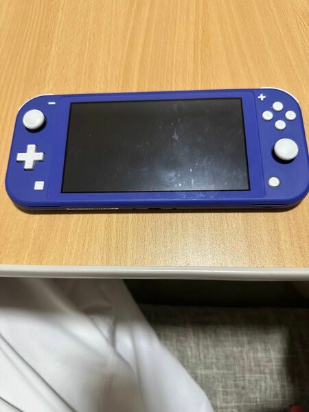 Nintendo Switch lite ブルー
