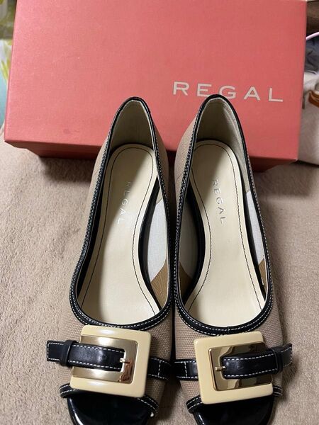 REGAL SHOES for ladies. 6cm heels, color biege