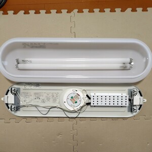 【ジャンク】直管蛍光灯器具LXE-14000 アグレッド株式会社【送料無料】