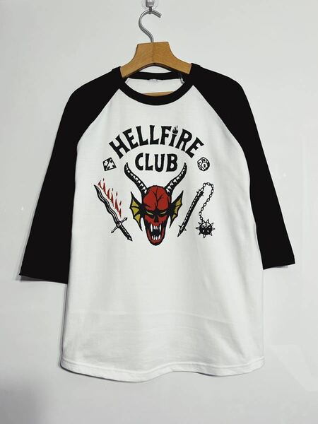 HELLFiRE CLUB Tee Tシャツ Mサイズ ストレンジャーシングス stranger things ネットフリックス Netflix ヘルファイアクラブ