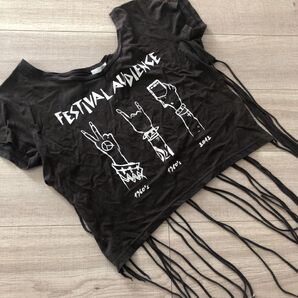 GYDA 背中見せ Tシャツ