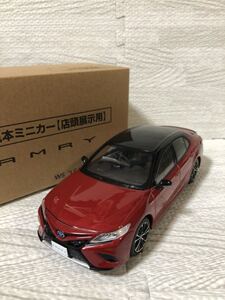 1/30 トヨタ 新型カムリ ハイブリッド WS CAMRY 非売品 カラーサンプル ミニカー　2トーン ブラックxレッド