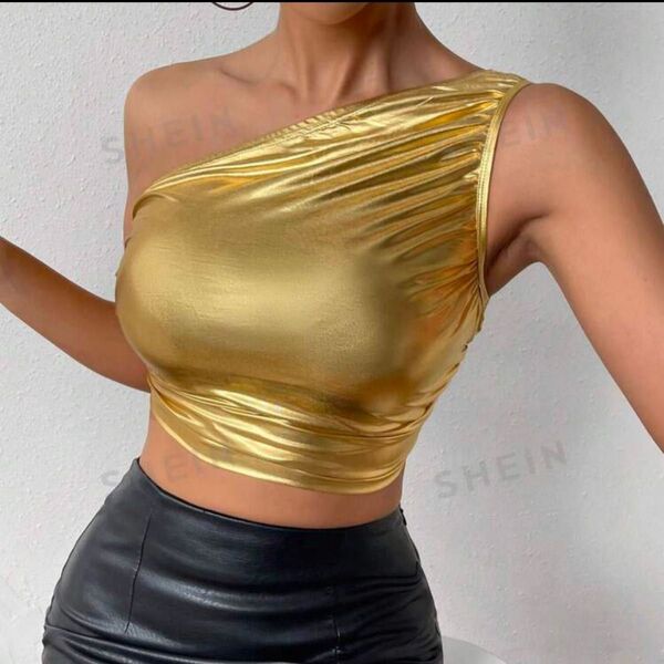 タンクトップ ワンショル インナー ゴールド 金 ブラ トップス セクシー ワンショルダー SHEIN 新品 未使用 衣装