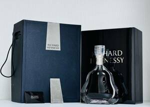 【未開封】美品 MHD正規輸入　ヘネシー リシャール　Hennessy　Richard　700ml 　40%　専用箱・カード付き