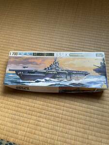 【未組立】Hasegawa/ハセガワ 1/700 ウォ-タ-ラインシリ-ズ アメリカ海軍 航空母艦 エセックス 空母/プラモデル 