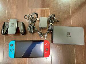 Nintendo SWITCH 有機ELモデル　ネオンブルー/ネオンレッド　