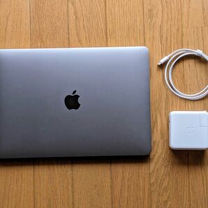 Apple MacBook Pro 13インチ i5(2.3GHz)/RAM 16GB/SSD 256GB