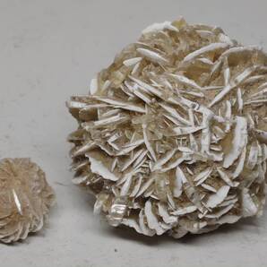 D-11 デザートローズ・計134g 砂漠のバラ 原石 鑑賞石 自然石 誕生石 鉱石 鉱物 水石 宝石 置石 インテリア