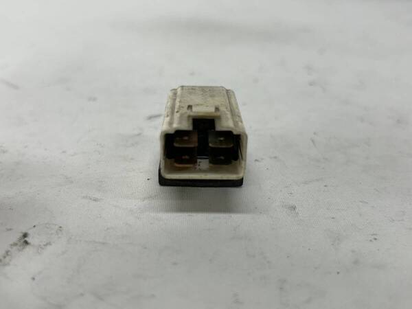 ◆ 送料無料 ◆ ヤマハ SR400 1JR ◆ 純正 リレー ◆検 H313E SR500 RH01J 1JN 2H6