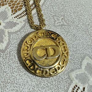 Christian Dior クリスチャンディオール ネックレス ゴールド CDロゴ コイン