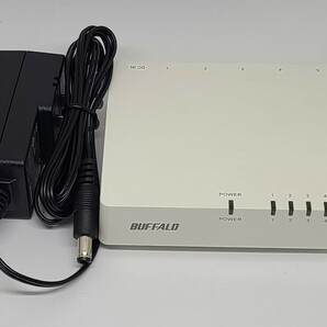 BUFFALO スイッチングハブ　LSW4-TX-5EP/WHD 5ポート 美品