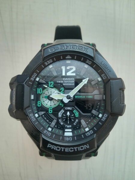 CASlO G-SHOCK GA-1100スカイコックピット 